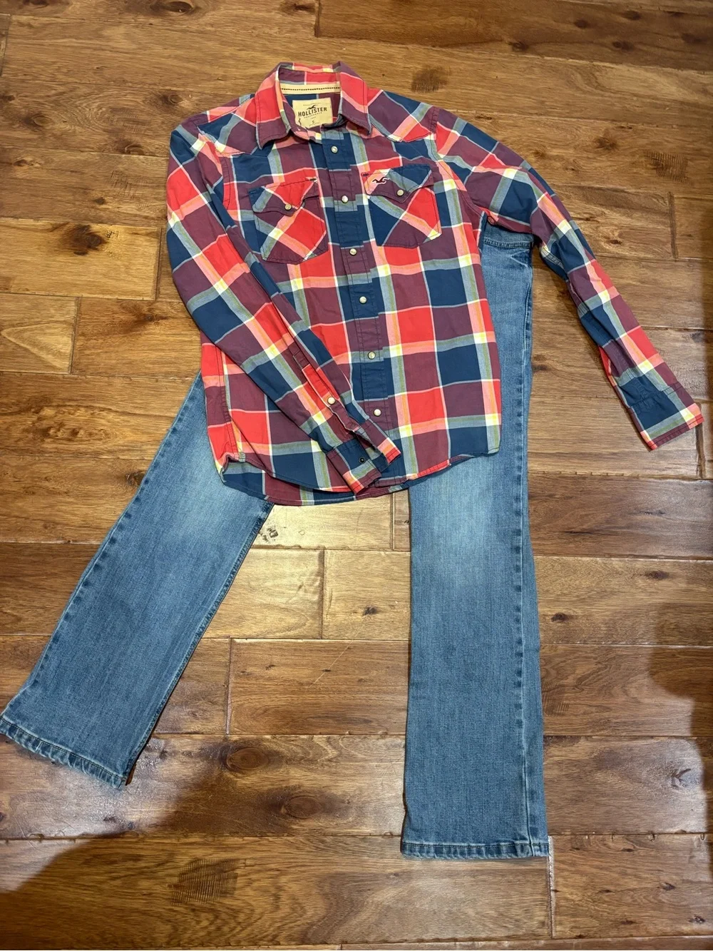 Bundle Wrangler Denim Classic Jeans Hollister Plaid Button Down Boys 16/MenSmall